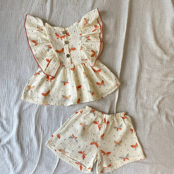 К-510 Костюм из муслина для девочки. Желтый