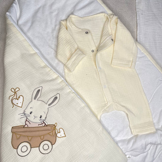 477 Комплект на выписку «Зайка-попрыгайка» муслин