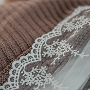 0883 Уголок пеленка с кружевом